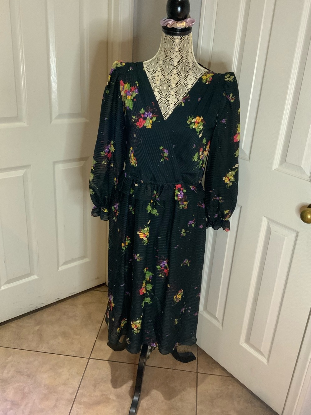Vintage Diane DICKINSON 80s silk dress size small